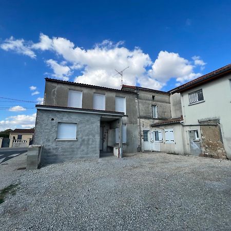 180B - Duplex T2 Tout Confort - Wifi Netflix Le Gond-Pontouvre Exterior foto